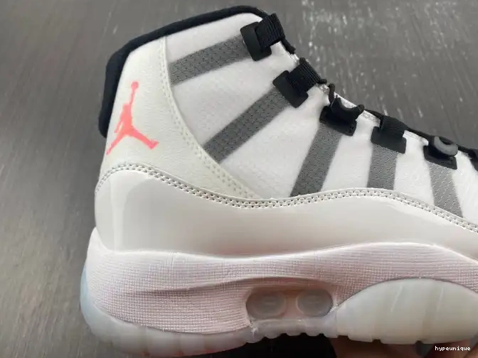HYPE Jordan (CN Plug) DD3522-100 11 White Air Adapt 0418
